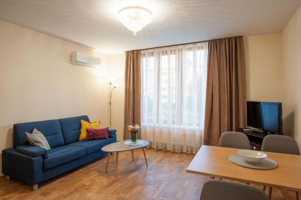 Apartmany Marco Shipping Ceske Budejovice Bagian luar foto